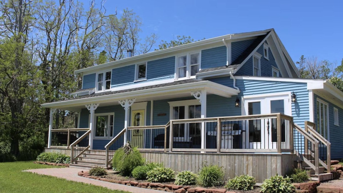 Tryon Other | Beautifully restored historic farmhouse on a private property close to Victoria