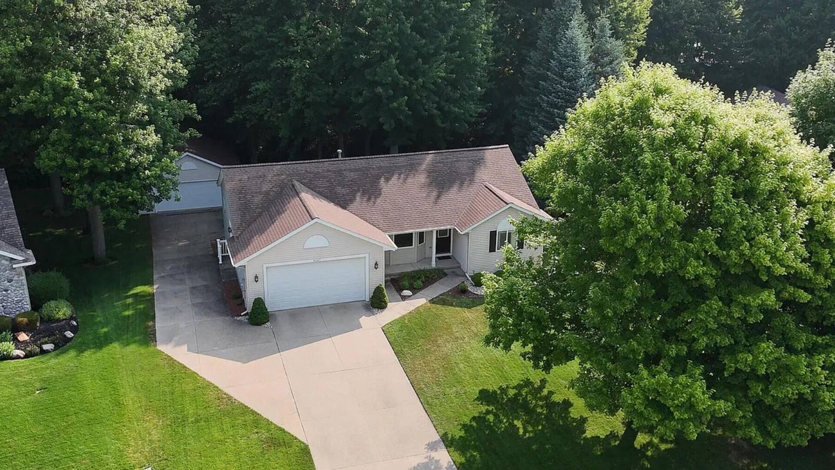 Hudsonville House | Beautifully situated home in a central, convenient location