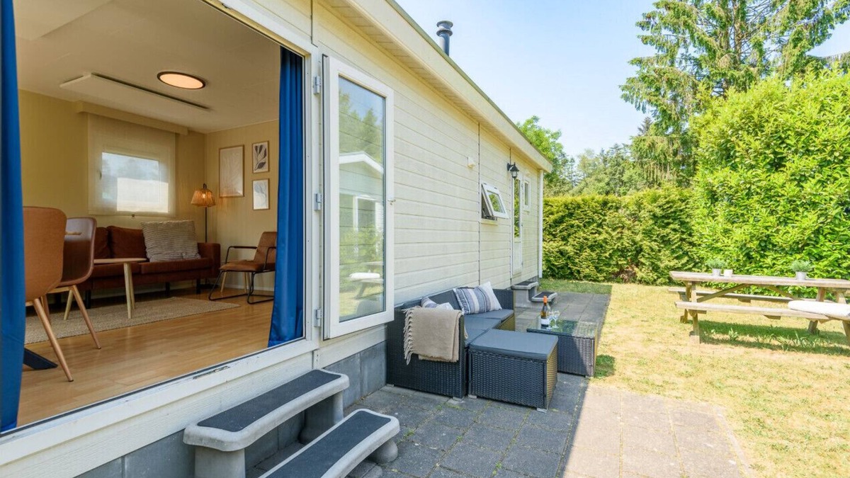 Krachtighuizen House | Beautifully situated cozy chalet in the Veluwe.