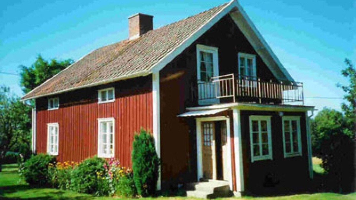 Mullsjo House | Beautifully situated holiday home in the countryside