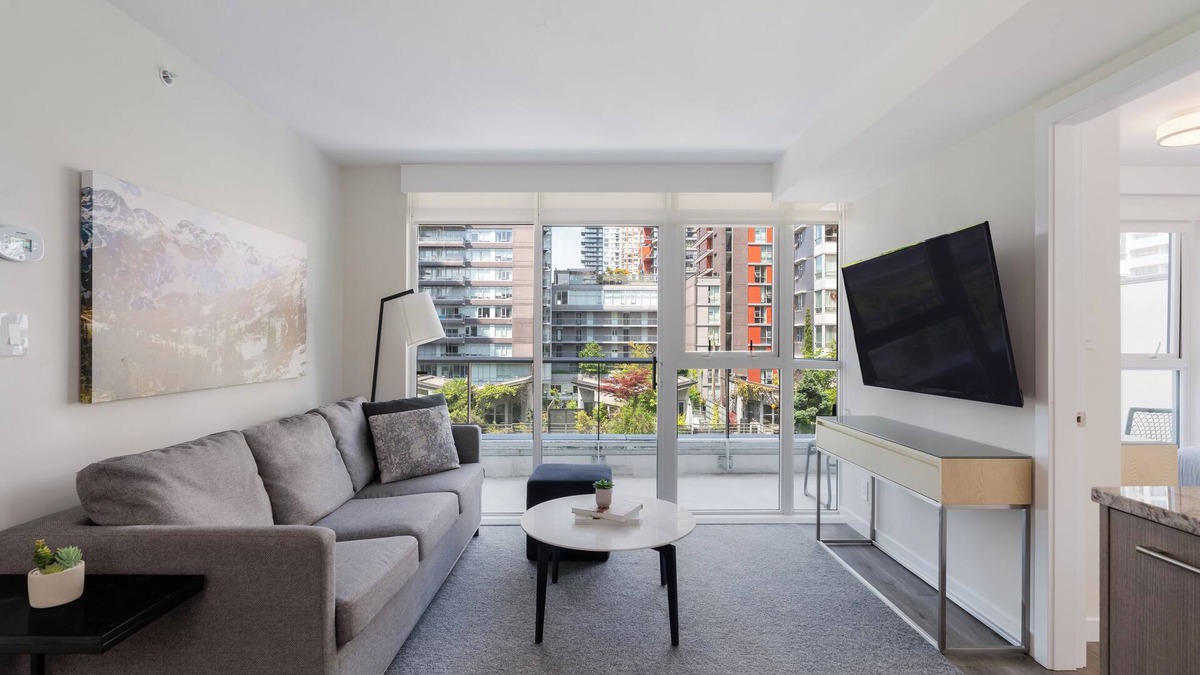 Downtown Vancouver Hotel | Beautifully Styled, Two Bedroom Yaletown Apartment
