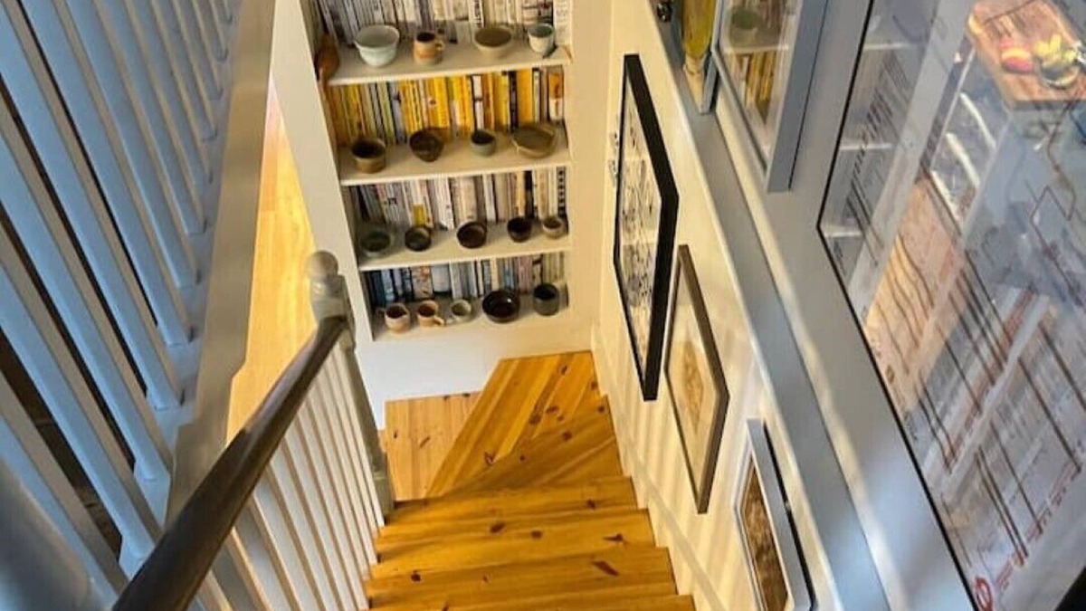 Bow West House | Beautifully sunny Victoria Park townhouse.