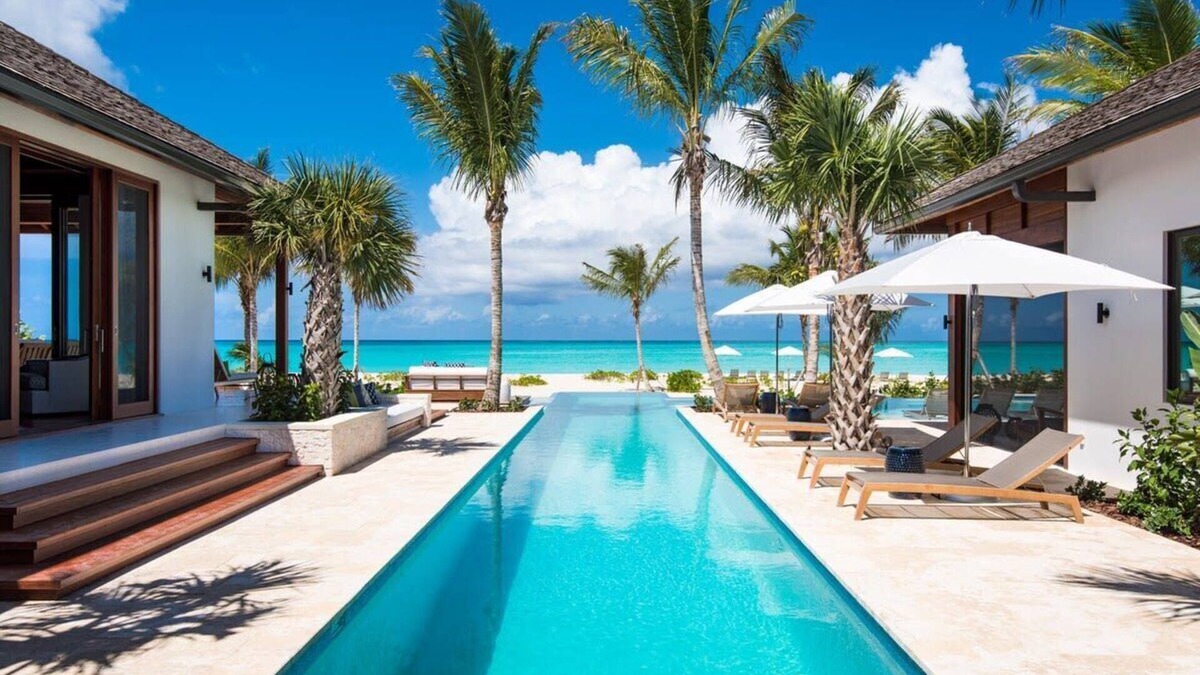 Leeward Settlement Villa | Beautifully Caribbean villa with captivating beach and clear blue waters