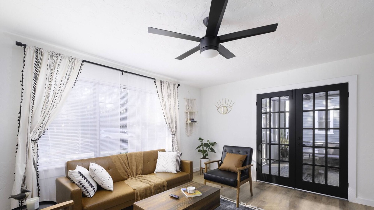 Duckpond House | Beautifully updated 2 bed/1 bath in Duck Pond