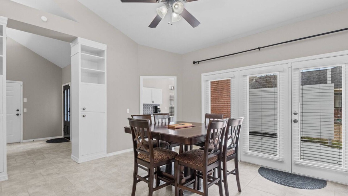 Crown Colony House | BeautifulQuietHomePerfect4Stay in Lufkin, Texas!
