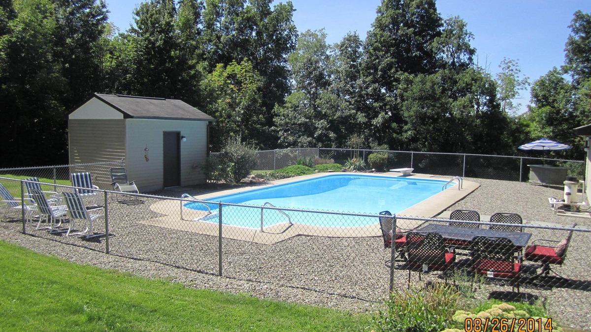 Ithaca Apartment | Beauty & tranquility awaits you at Ellis Haven guest suite with kitchen & pool