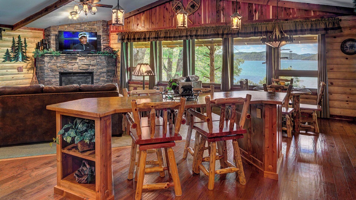 Sylvan Shores Cabin | Beaver Lake Waterfront Homestead House with Hot Tub ON Beaver Lake w/Dock/Slips. Rate is based on 2 people