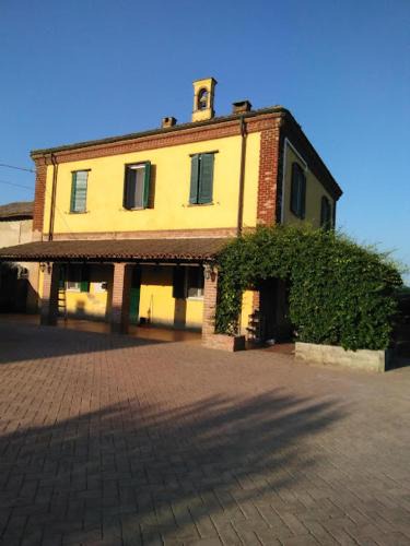 Rosate House | BeB cascina Mentirone