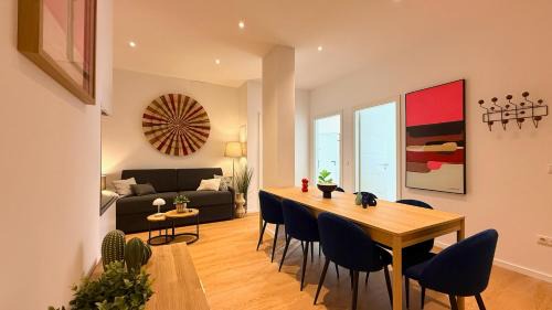 Berg am Laim Apartment | BeckHomes Munich, 210 QM, 20 Guests, 7 BR, 3 stylish central separable apartments or one large unit