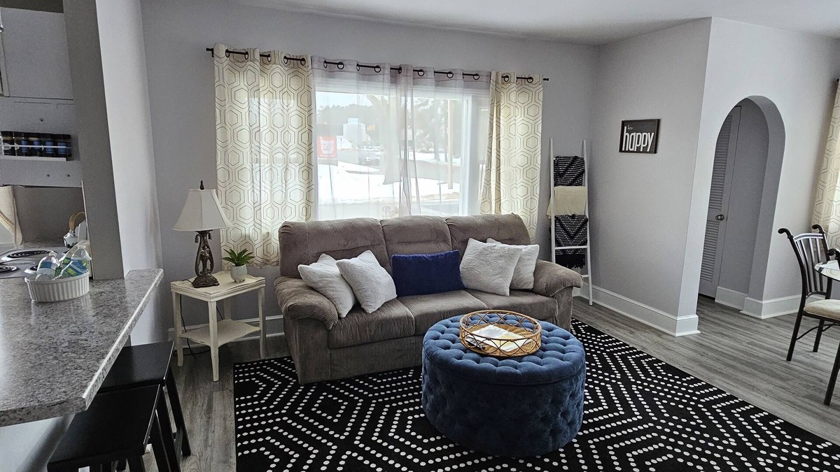 Ironwood House | Becky's Bee Hive, Clean, Cozy, Affordable and Family Friendly!