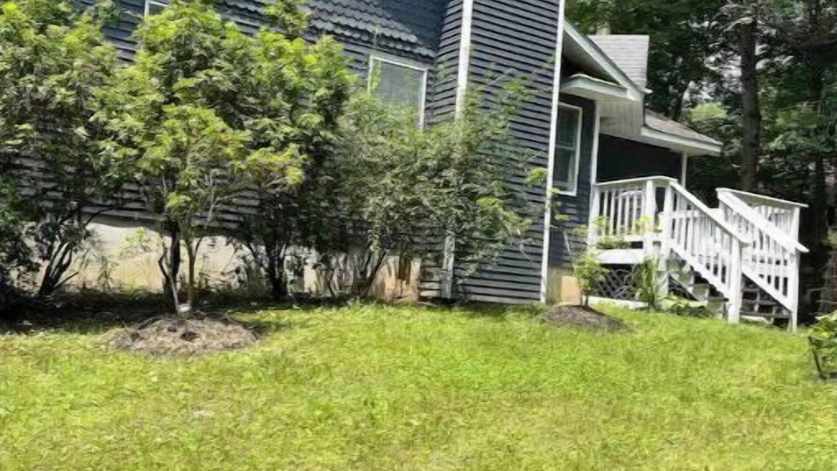 New Paltz House | Become at peace in a comfortable country home