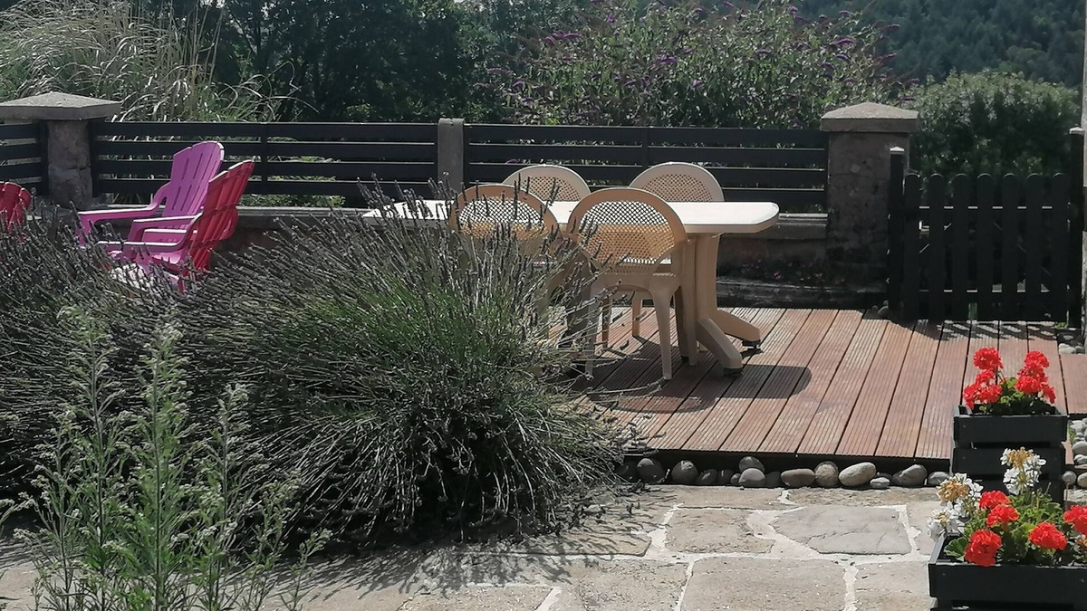 La Chapelle-Saint-Geraud House | BED AND BREAKFAST THE HOUSE OF VALIE