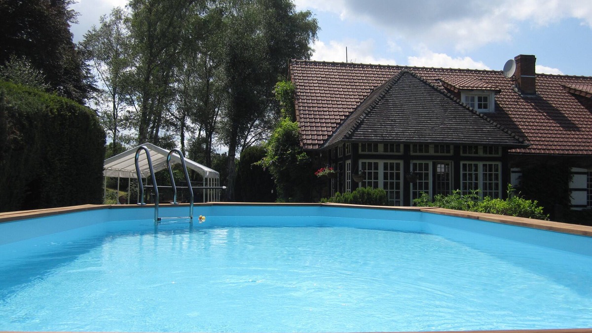 Chateauneuf-la-Foret House | Bed and breakfast with a swimming pool east of Limoges