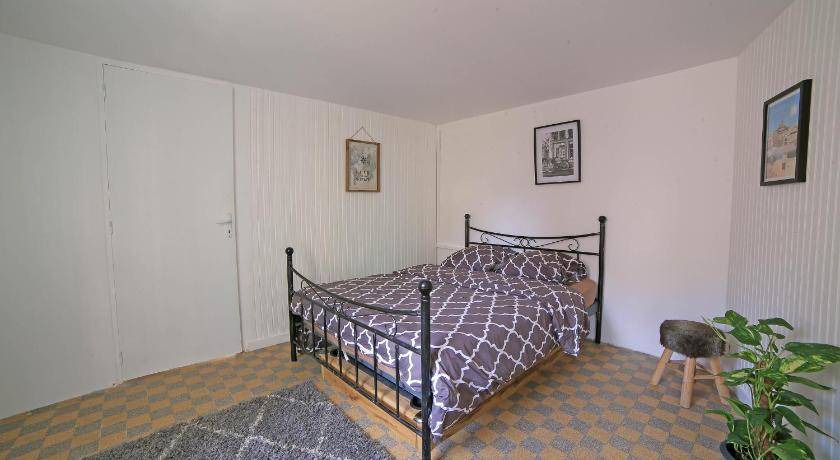 Maisons-Alfort Bed & Breakfast | Bed and breakfast