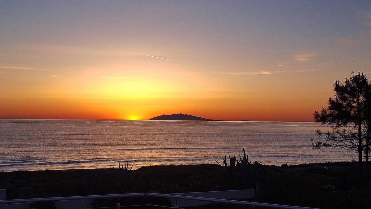 Pineto House | Bed and breakfast "ARINELLA" by the sea near bastia airport/seaport