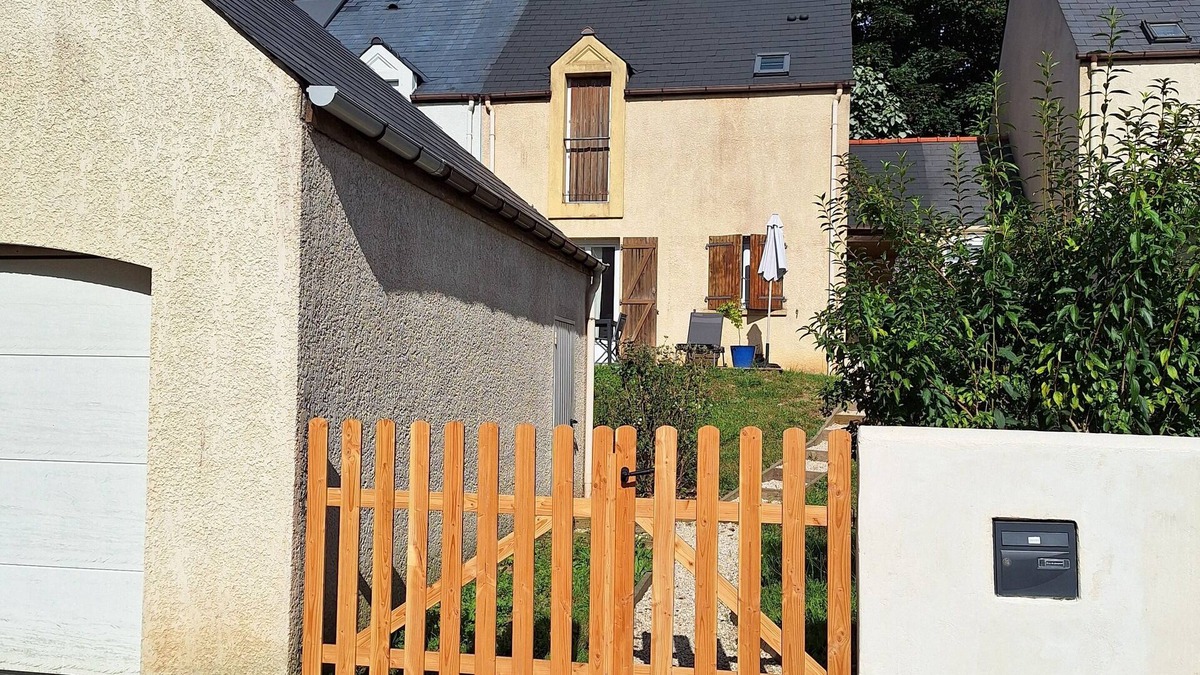 Nantes Erdre Bed & Breakfast | Bed and breakfast, Beaujoire district, Parc des Expositions, Parc Floral