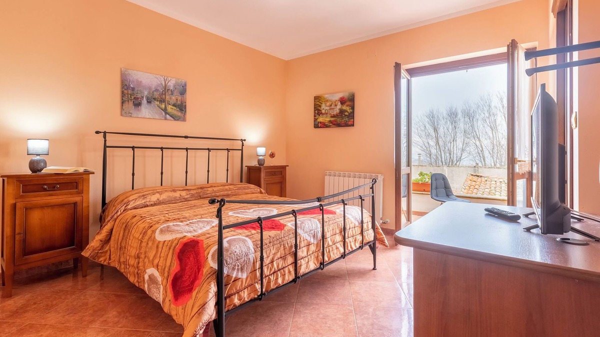 Giave Bed & Breakfast | Bed and Breakfast 'Camera Matrimoniale Superior' with Mountain View, Garden and Air Conditioning