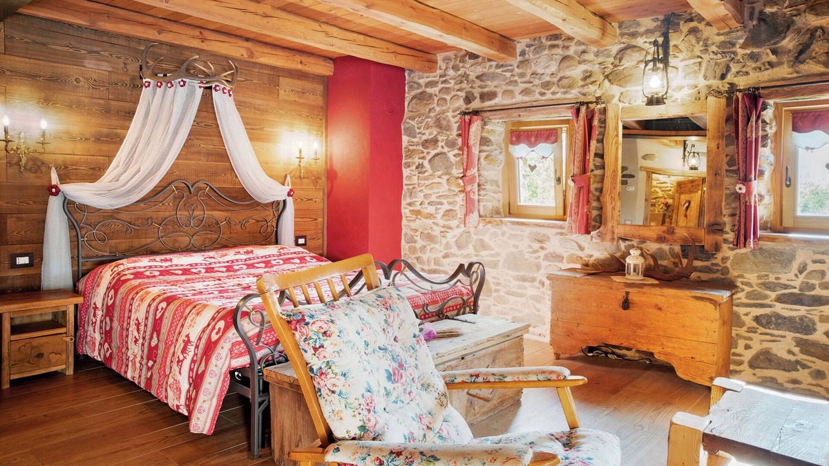 Monno Bed & Breakfast | Bed and Breakfast 'Cuore Selvatico' with Mountain View, Private Terrace and Private Garden