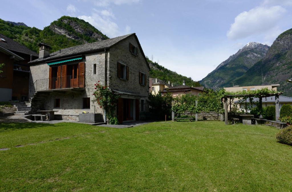 Grono Bed & Breakfast | Bed and Breakfast da Käthy Agriturismo
