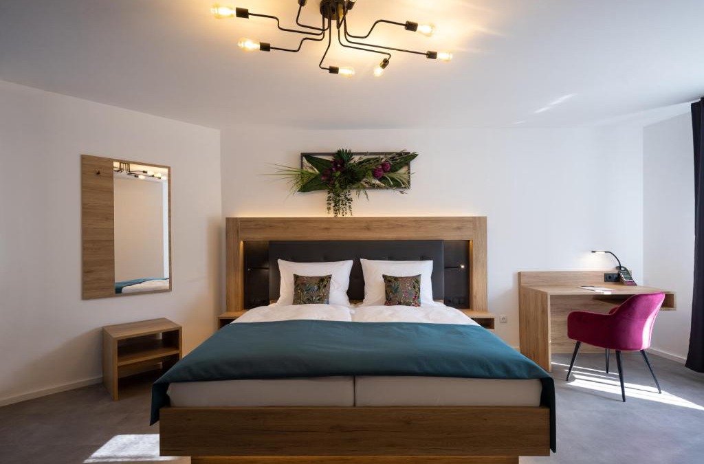 Triefenstein Bed & Breakfast | Bed and Breakfast - Homburg am Main