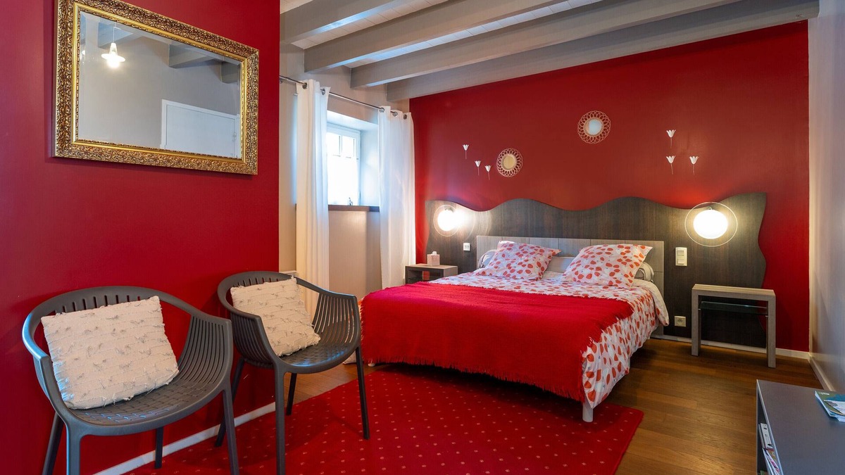 Arzano Bed & Breakfast | Bed and Breakfast 'Hortensia' with Shared Pool, Shared Terrace and Wi-Fi