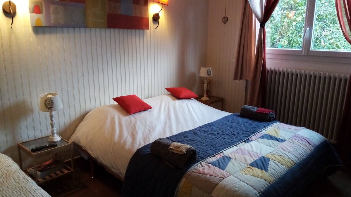 Neuilly Bed & Breakfast | Bed and breakfast in Garennes sur Eure at Le Havre de paix for up to 3 people