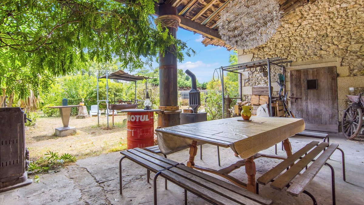 Noaillan Bed & Breakfast | Bed and Breakfast 'L'orée De Lansot - Chambre Mansarde' with Shared Terrace, Shared Garden and Wi-Fi
