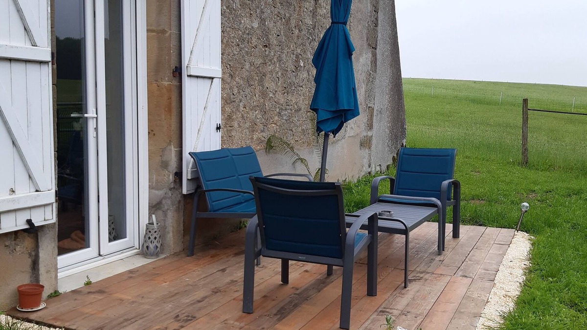 Robecourt Bed & Breakfast | Bed and breakfast on a farm close to the freeway.