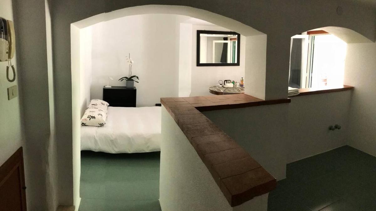 Addaura House | Bed and Breakfast 'Park House Mini' with Shared Pool, Wi-Fi and Air Conditioning