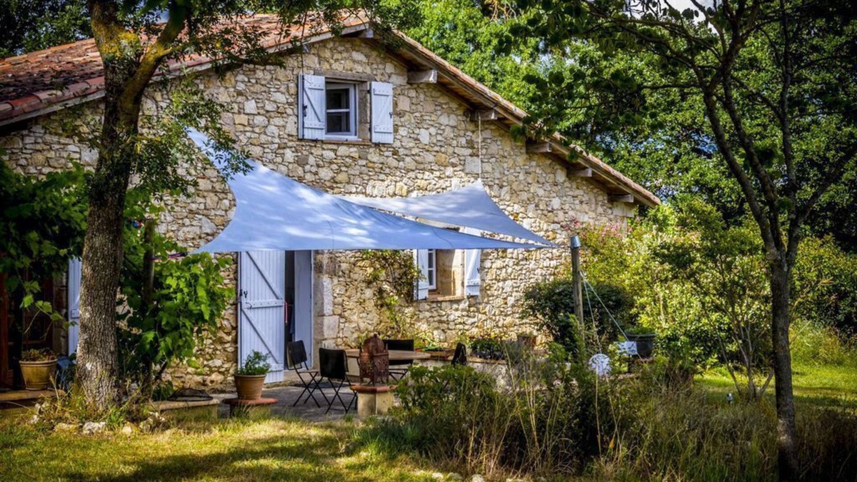 Touget Bed & Breakfast | Bed and breakfast, Sonia. Quiet former sheepfold with swimming pool and panoramic view
