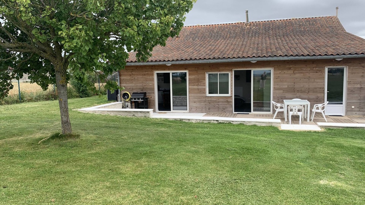 Assay House | Bed and Breakfast - The Canadian
