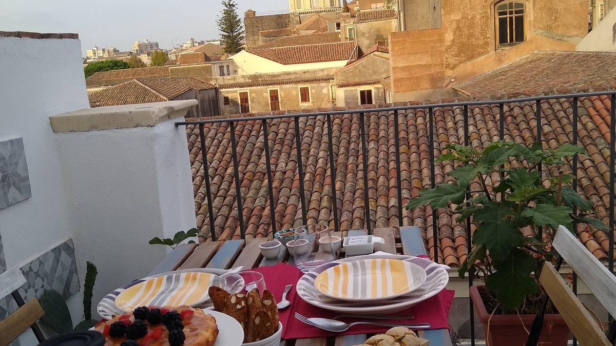 Catania City Centre Bed & Breakfast | Bed, Book & Breakfast Landolina