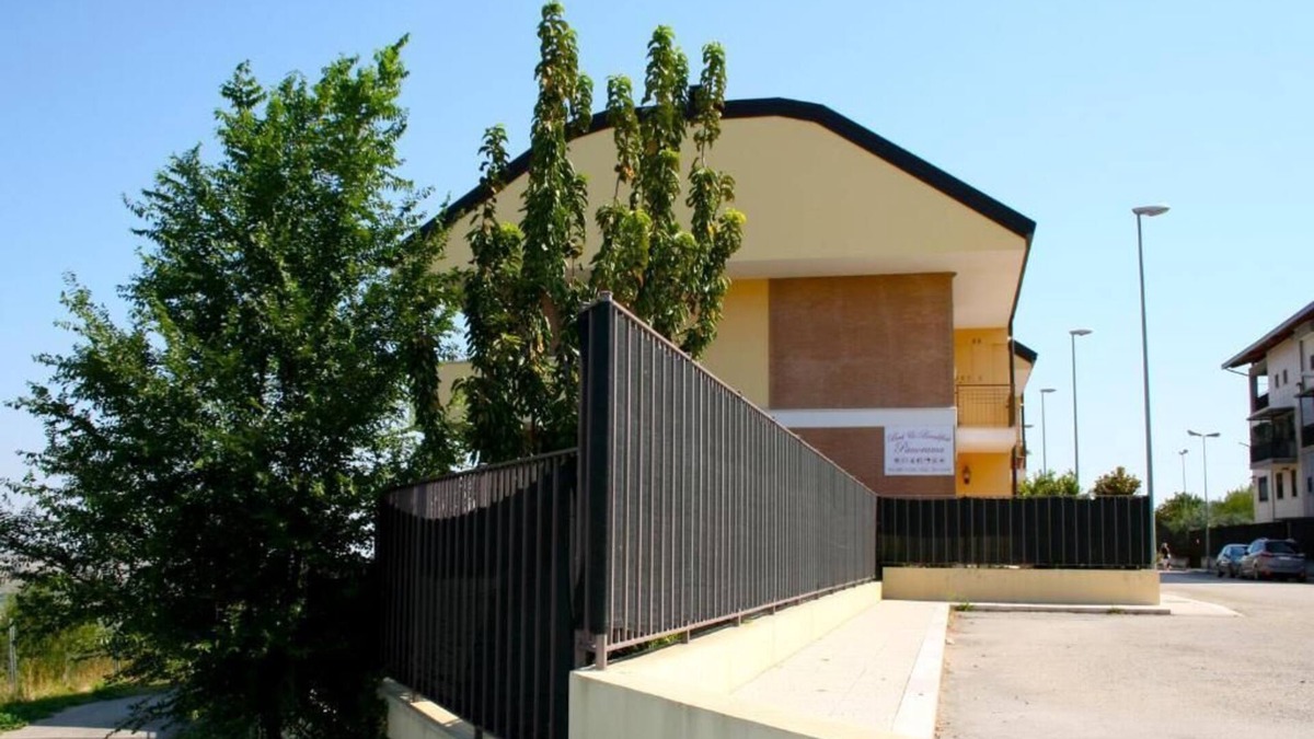 Castelluccio dei Sauri Bed & Breakfast | Bed Breakfast Panorama