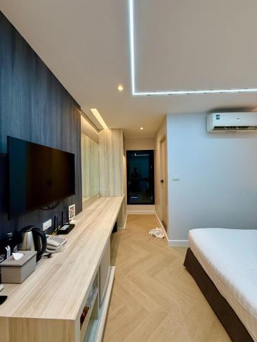 Phasi Charoen Hotel | Bed by Tha-Pra SHA Plus