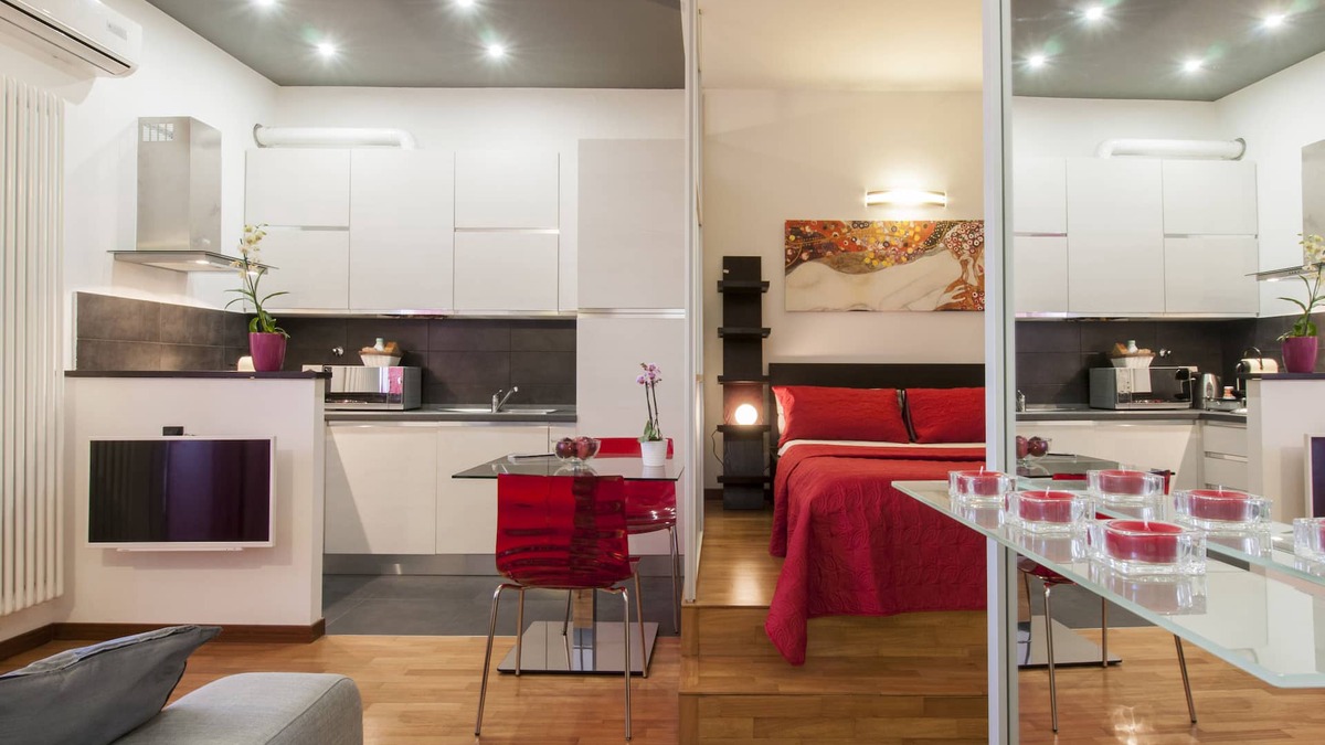 Affori Apartment | Bed & Coffee Milan-15minutes from Duomo!