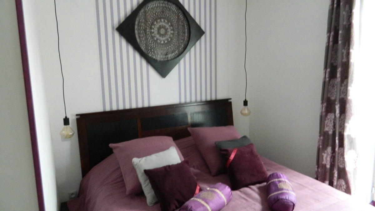 Saint-Maurice-Etusson House | Bed and breakfast la Fougereuse