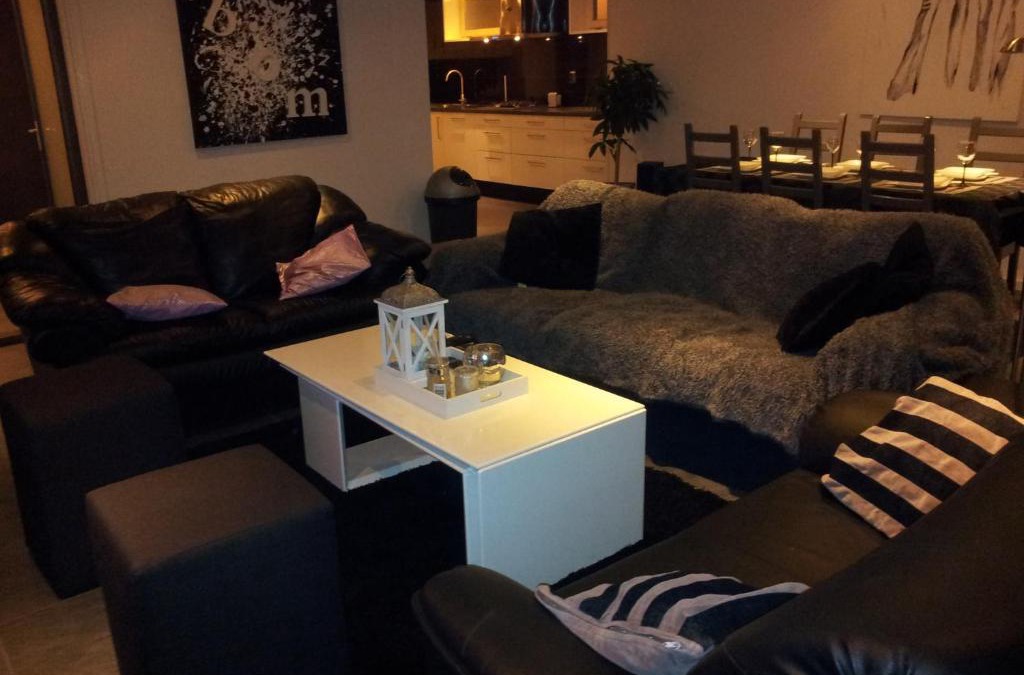 Den Oever House | Bed & Kitchen Den Oever