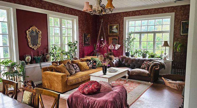 Enhorna Bed & Breakfast | Bed and breakfast