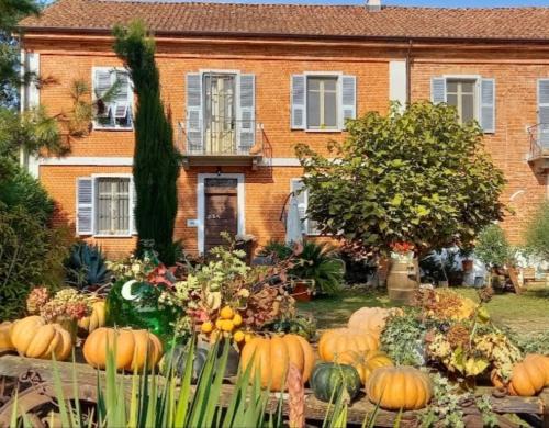 Castelnuovo Belbo Bed & Breakfast | Bed & Tours Dimora di campagna