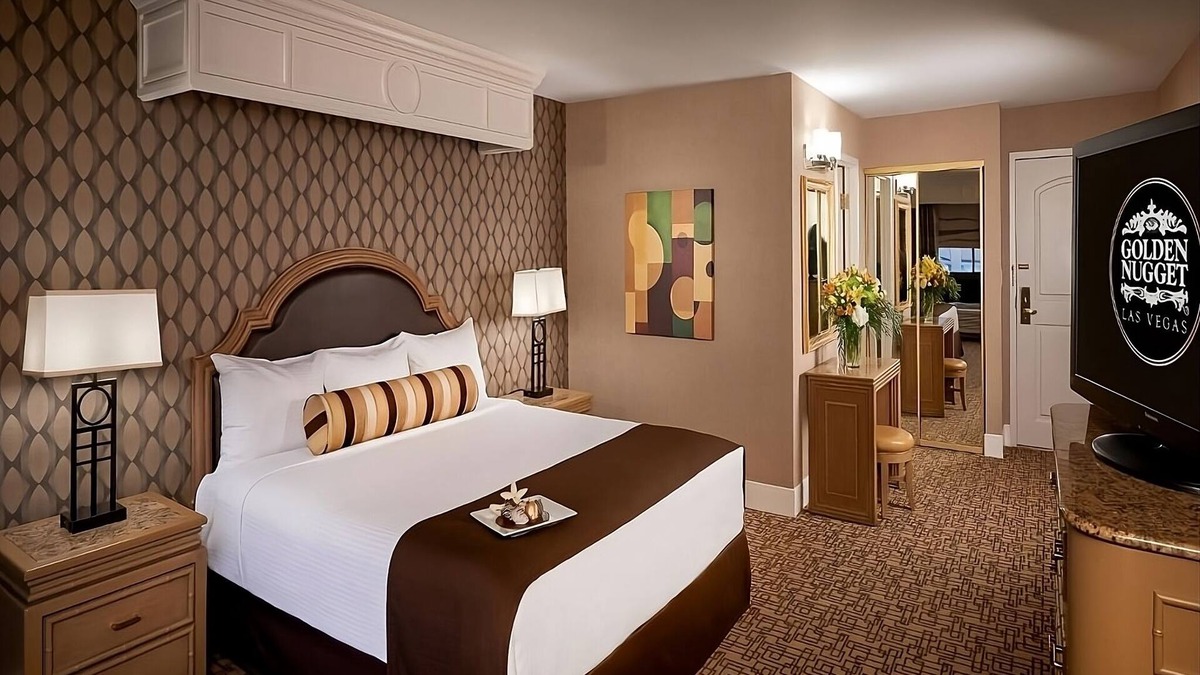 Downtown Las Vegas House | Bed Type Assigned at Check-in at Golden Nugget Las Vegas