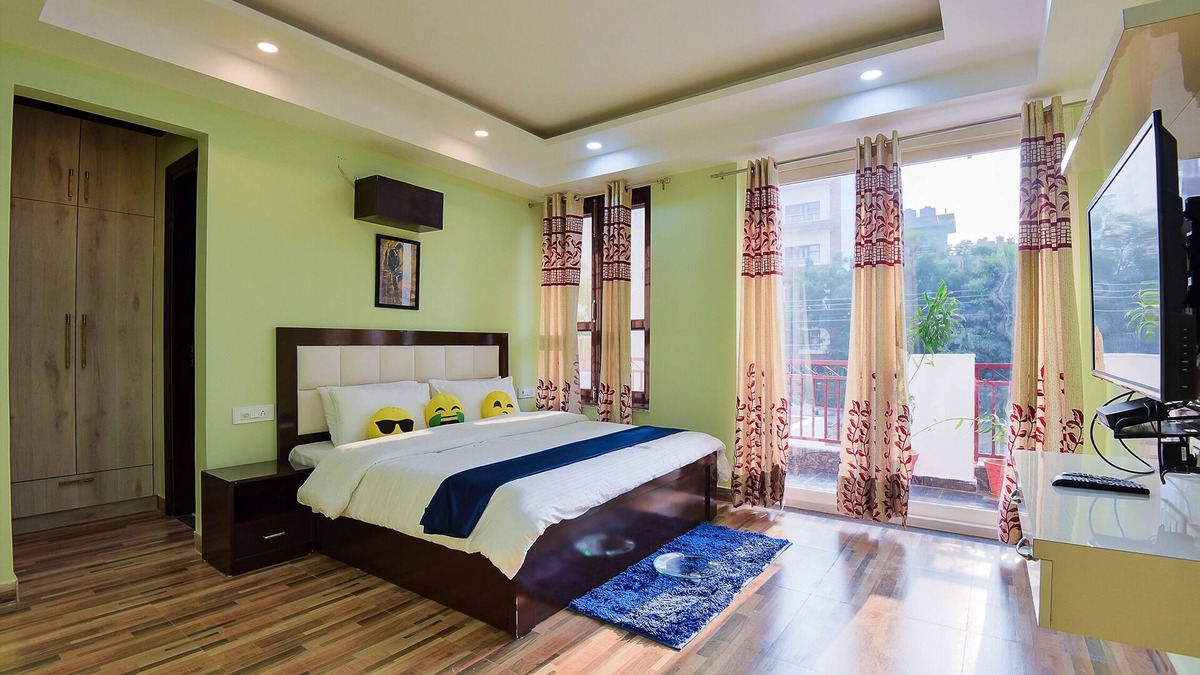 Gurugram Apartment | BedChambers Medicity Serviced Apartment - 2BHK