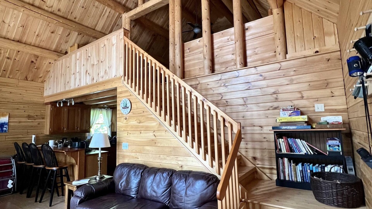 Beddington Cabin | Beddington Lake Log Cabin!
