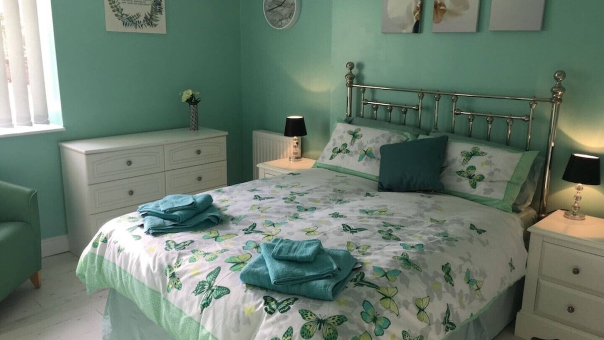 Winterbourne House | Bedrock Lodge home from home