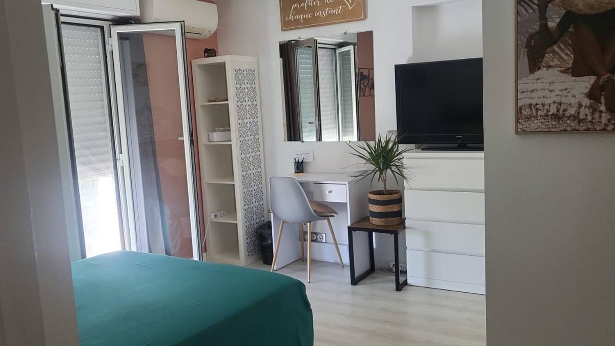 Saint Pierre de Feric Bed & Breakfast | Bedroom 2|Repos, Calm & Serenity - Chez Benny