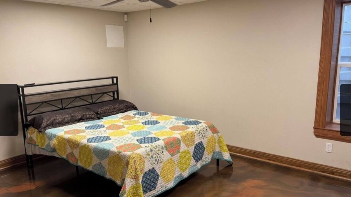Duquesne House | Bedrooms for rent in a very nice space