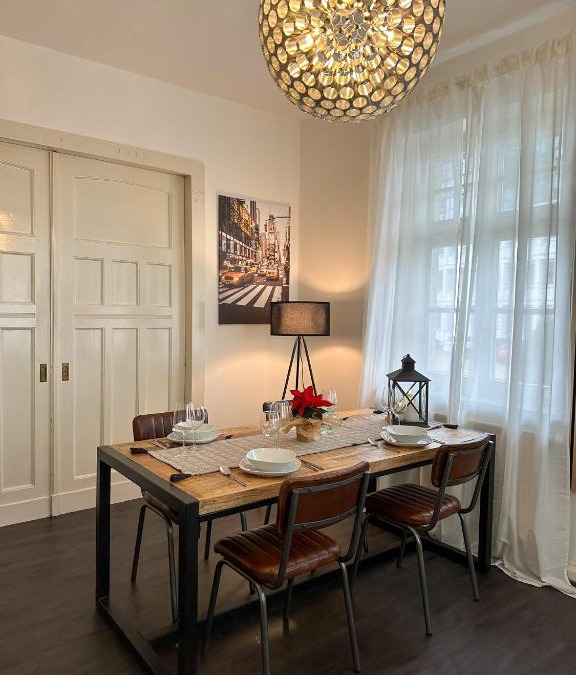 Niedergirmes Apartment | bee Design Apartment + Zentral + Küche + Parken