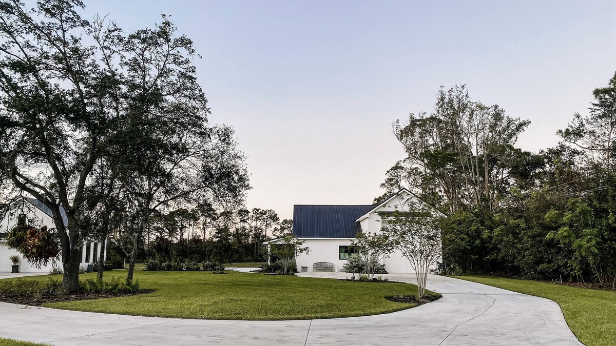 Lake Sarasota Cottage | "Bee Keeper's Cottage" on private estate, new construction, close to everything!