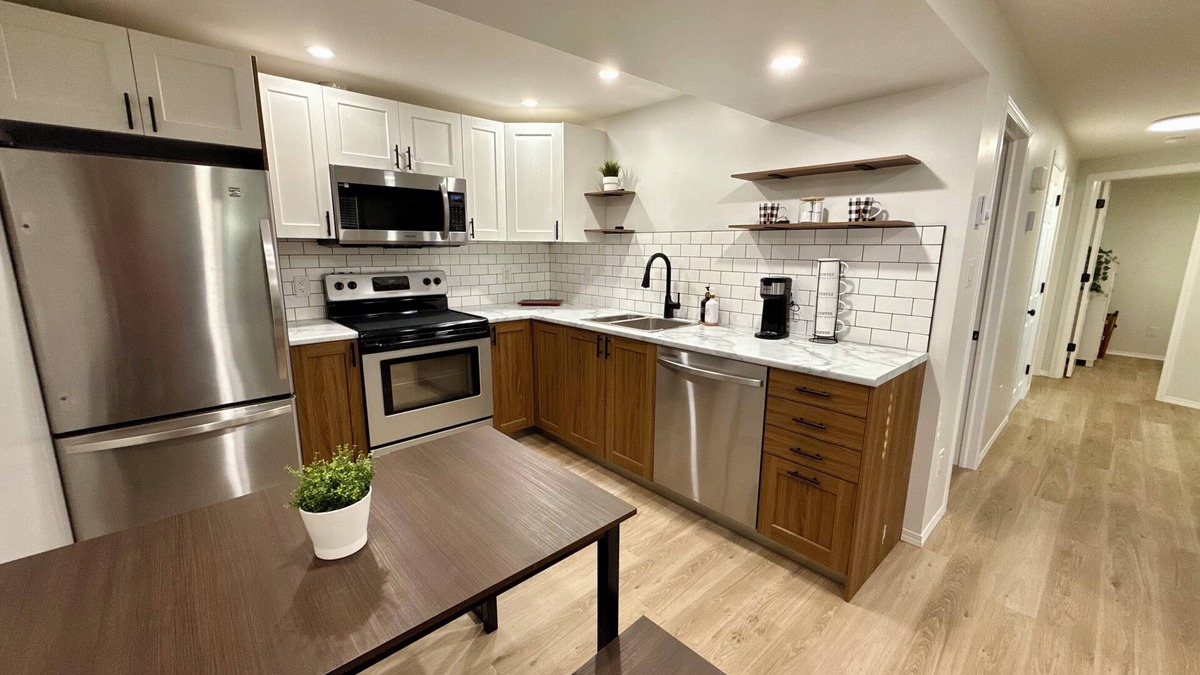 Saskatoon House | "Bee Kind" New 2Bd Private Suite
