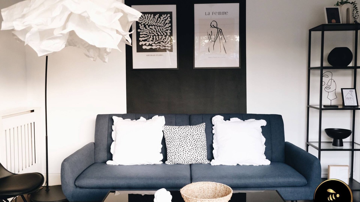 Warrington House | Bee Stays- Northway House