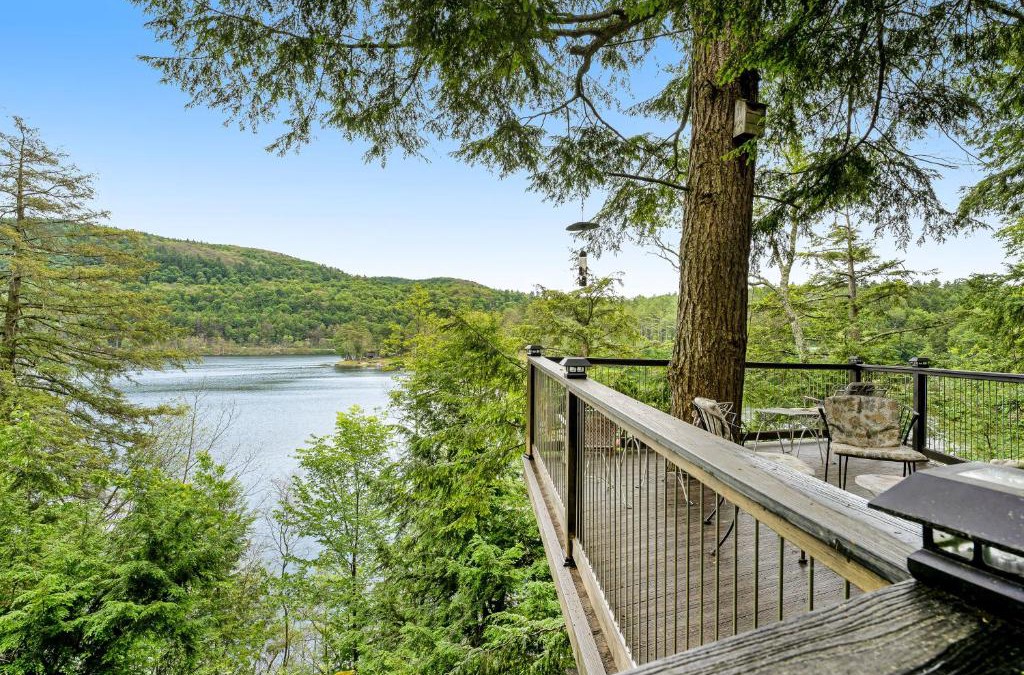 Hubbardton House | Beebe Lake House